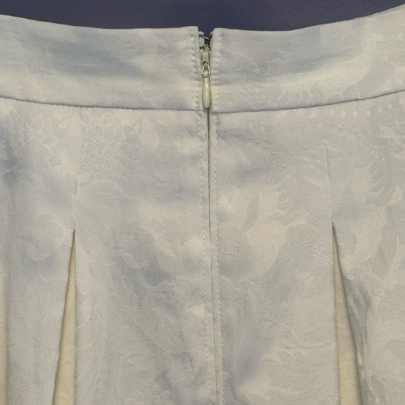 2/$40 Jacquard Pleated with Pockets - Picture 8 of 12